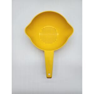 Vintage Tupperware Smalll Yellow 1 Quart Strainer